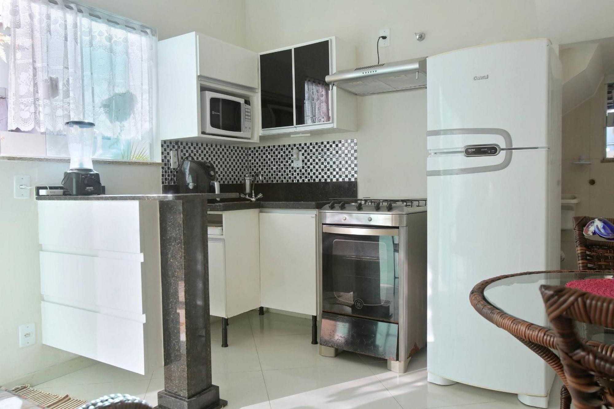 Estudio Com Ar Refrigerado A 300 M Praia カボ・フリオ エクステリア 写真